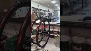 Onyx bmx hubs to carbon bmx rims #bmx #bmxer #bmxshop #usabmx #bmxracing #racebmx #bmxlife #onyxrp