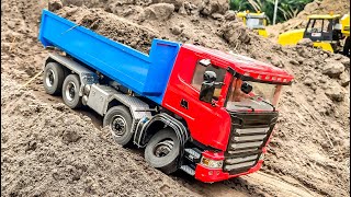 WOW! MEGA RC Trucks and heavy Machines!