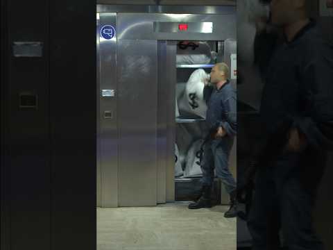 #bank #elevator #remigaillard 💵