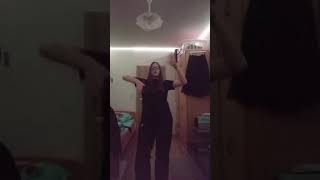 Naše nová členka Alen! walking on water (skz) #dance #fyp #kpop #walkingonwater #straykids