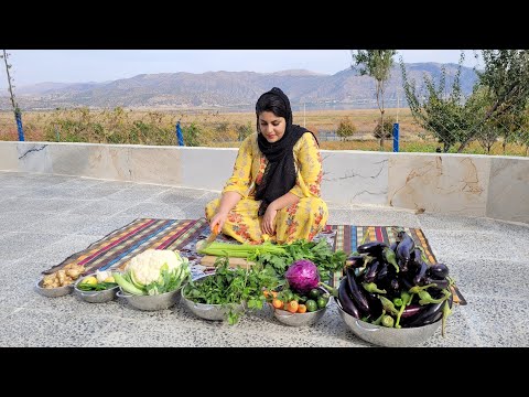 Preparing pickled cabbage for the winter, cooking chicken with pomegranate sauce!