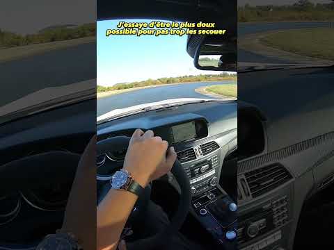 J’ai pris un drapeau noir sur la piste de Drift #drift #c63 #amg #circuit