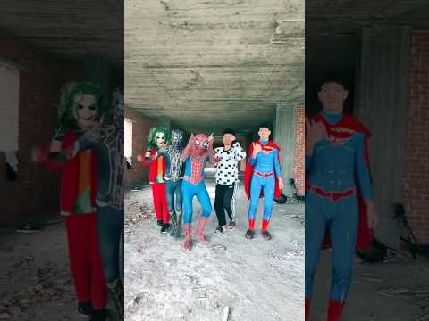 لما تتجمع مع الابطال الخارقين كلهم والجوكر وتغنوا سوا لسبايدرمان😂🎧🔥