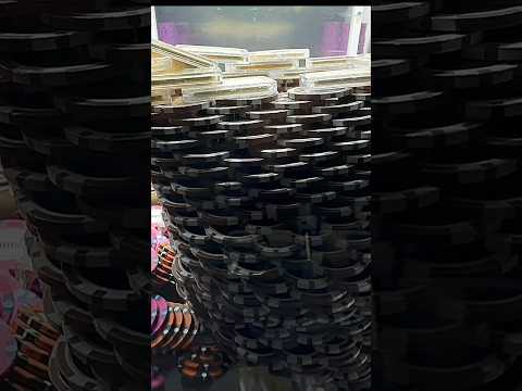 Massive tower got stuck #coin #highroller #coinpusher #gold #highlimit #bestvideo #jackpot #fyp big’