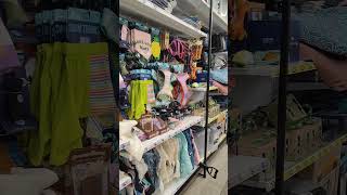 Dogs ki separate shopping 🇺🇲 eni unnayo chudandi #usateluguvlogs
