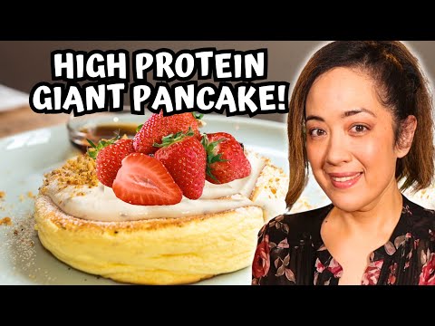 Trying the Viral High Protein Low Calorie GIANT Pancake!