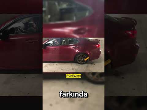 Otopark Cezasını Ödemeyen Kadın Kaçmaya Çalışıyor! 🚗⚠️