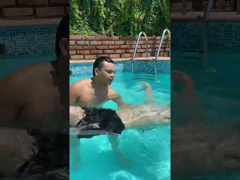 El dedo es la TECNICA  para saber nadar 😱🏊