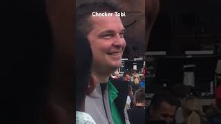 Checker Tobi