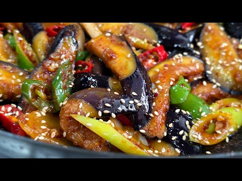 가지는 이 과정을 거치면 쫄깃쫄깃 최고의 맛입니다! 다른 반찬 필요없는 가지볶음 맛있게 만드는 법