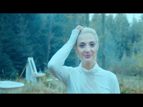 Barbora Poláková - Po válce (oficiální video)
