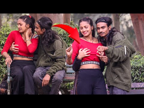 मत दबाओं दर्द हो रहा है 😂 || Extra Hand Prank In India || Jassi Sona  ￼