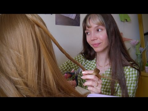 ASMR | La fille au fond de la classe joue avec tes cheveux, te dessine (et te drague un peu) #wlw