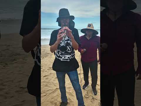 Inviten más seguido compas! 😁🙏🎵🔥...