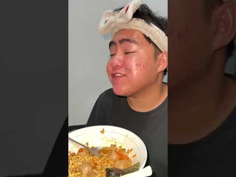 Kalian pernah nggak waktu kecil? Hahaahahah