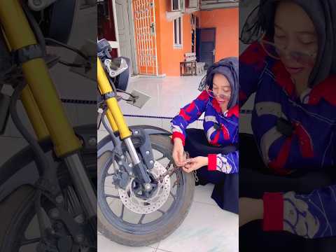 MOTOR PAPA DIGEMBOK NENEK