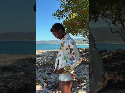 ANIMAL PINK PARTY TEDDY JACKET video