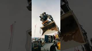 Volvo EWR130E & engcon EC214 & svahovacia lopata