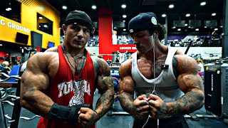 MOGGING CRUNCH FITNESS (width)