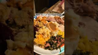 Some Cannot Stand Their Food Touching 😂 #fyp #subscribe #food #thanksgiving