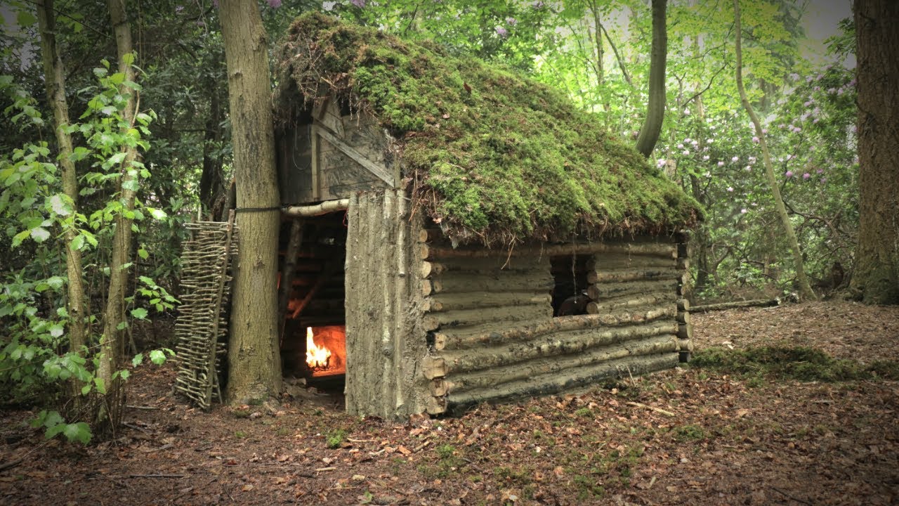 Off Grid Log Cabin with Moss Roof - Cruck Frame Shelter (Overnight Camp)