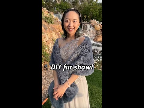 DIY faux fur shawl: perfect for a wedding!