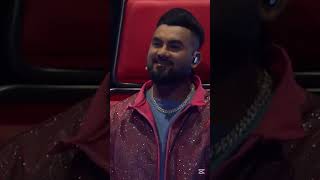 චබී කොතනද ආතල් එතන... 😍😁ගිගිරි ජගිරි 😍  #thevoice #sirasatv #singing #battels #entertainment #music