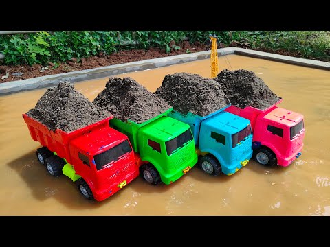 Mencuci Mobil Truk Pasir Dan Menemukan Mobil Mobilan, Beko Excavator, Truk Molen, Kereta Api, Tayo