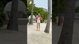 Nastya and APT dance in the Maldives