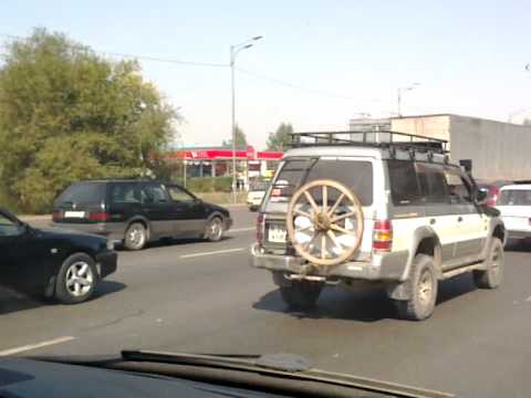 Mitsubishi Pajero колесо