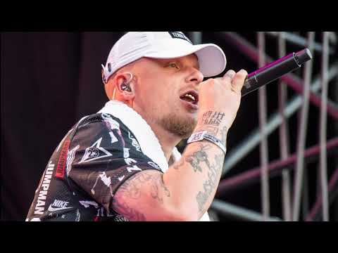 BONEZ MC - EINE PILLE - lyrics (song text)