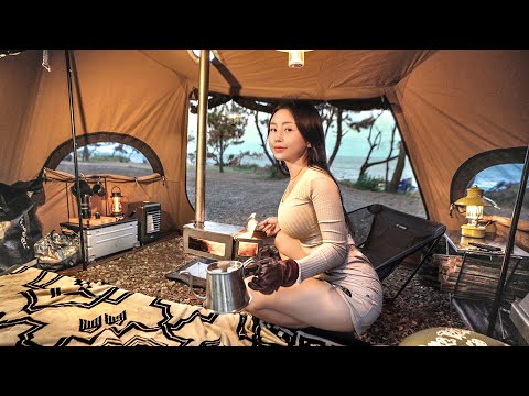 Girl solo camping. Let's grill meat over a wood stove in a hot tent ! 🔥