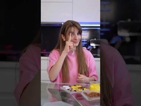 Пчелы из майнкрафт! Любишь эту игру?
