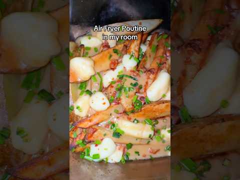 Air Fryer Poutine in my room! @NinjaKitchenUS #ninjapartner #shorts