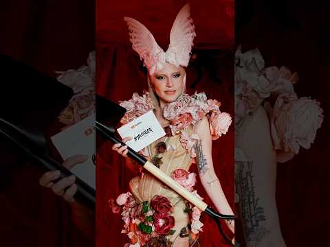 we’d kiss the dead dance too @LadyGaga 💋 #MayhemHalloween