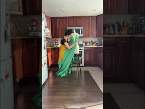 making a greenscreen dress!