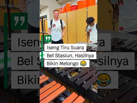Dua Pria ini Tiru Suara Bel Stasiun!