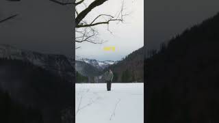 am 19.12 droppen wir unsan Wintersong ALLES STEHT auf allen musikportalen #deutschrap #wintersong