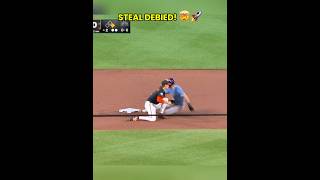 CARLOS NARVÁEZ FIRES A LASER #mlb #baseball #parati  TO SECOND! 🚀🔥