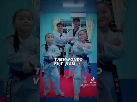 chính thức đổi đai mới cho chị em Su các thấy Taekwondo đu trend hơi bị đỉnh | Gia Đình Nhà Su