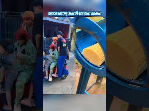 SISKA JATOH, MINTA TOLONG ABANG | SC NURRAYNI25