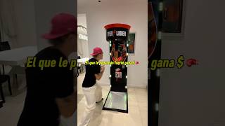 El que le pega más fuerte gana $🥊