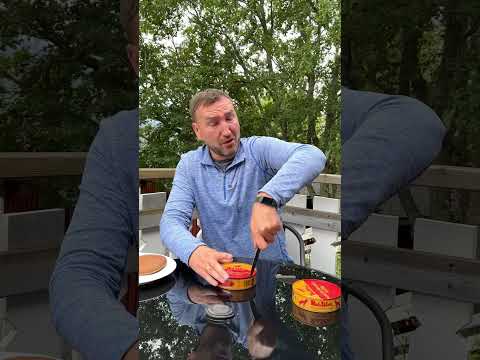 Пробую Сюрстремминг!) Surstromming - шведский деликатес! #shorts