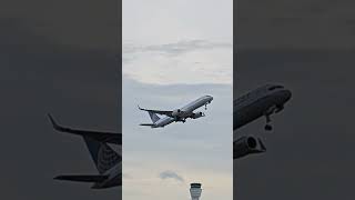 A Classic! United Airlines Boeing 757-200 UA316 DUB-EWR #planespotting #plane #shorts #united #usa