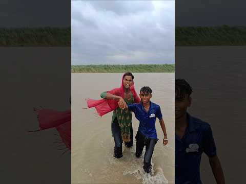 ￼ ये आदमी नाली में गिर गया🤣😂 #satyarox #satyarox494 #realfools #funny #funnyvideo #shorts ￼
