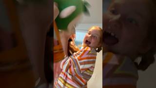 who wants to see ADLEY GET SLiMED??!