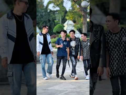 dibikin terpesona oiii sama cowok2 tampan