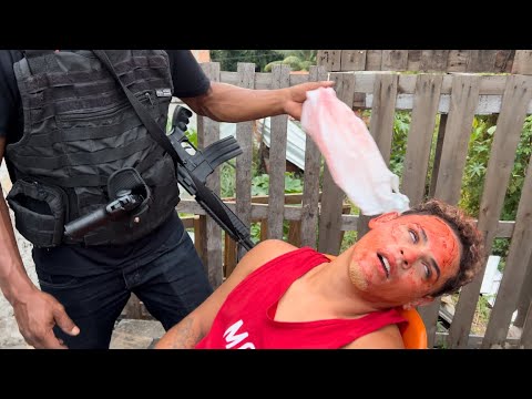 MULHER DE POLICIAL SE APAIXONA POR CHEFÃO DO MORRO PARTE 2