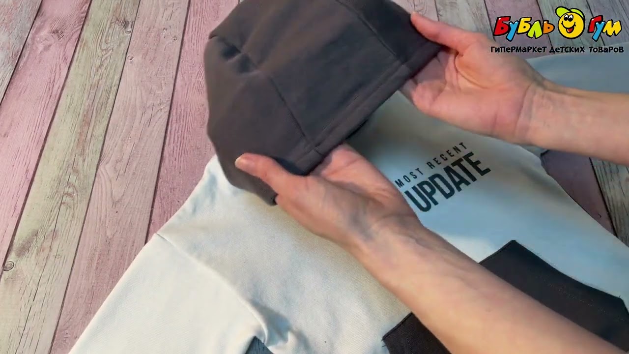 Толстовка Lanson Kids утепленная с капюшоном в  бело-серых тонах - видео Толстовка Lanson Kids утепленная с капюшоном в  бело-серых тонах - видео