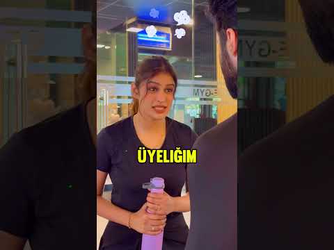 Kız spor salonuna kaçak girmeye çalıştı! 🚫👧